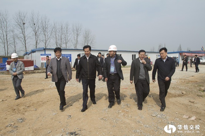 省委常委、市委書記黃楚平調(diào)研白洋港口新區(qū)1.jpg